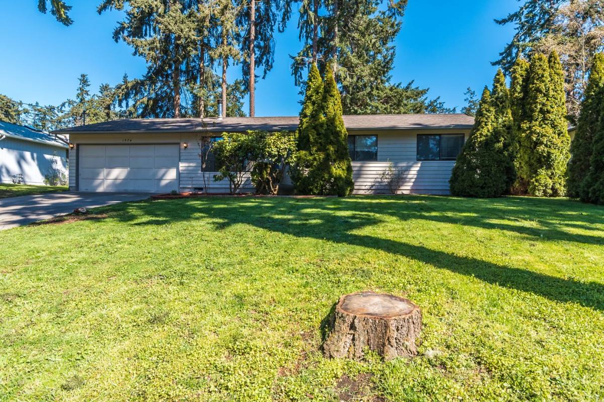 House for rent at 1574 SW Swantown Ave, Oak Harbor, WA 98277