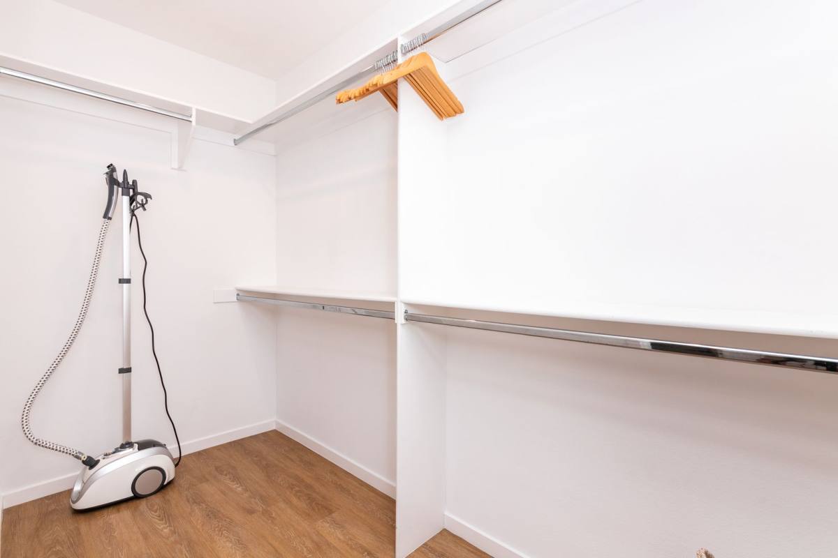 Apartment for rent at 1737 N Las Palmas Ave, Los Angeles, CA 90028