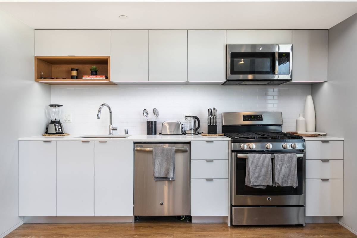 Apartment for rent at 1737 N Las Palmas Ave, Los Angeles, CA 90028