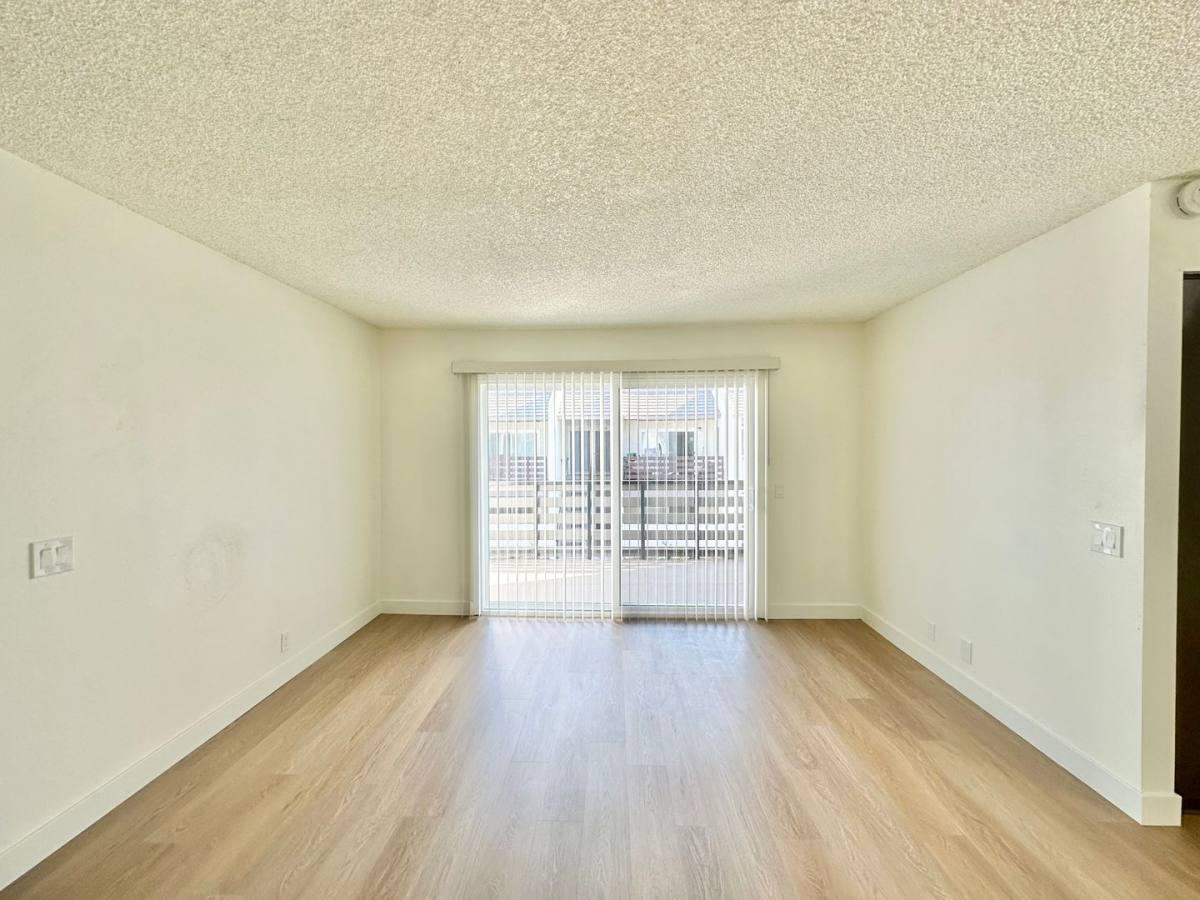 Apartment for rent at 10621 Bolsa Ave, Garden Grove, CA 92843