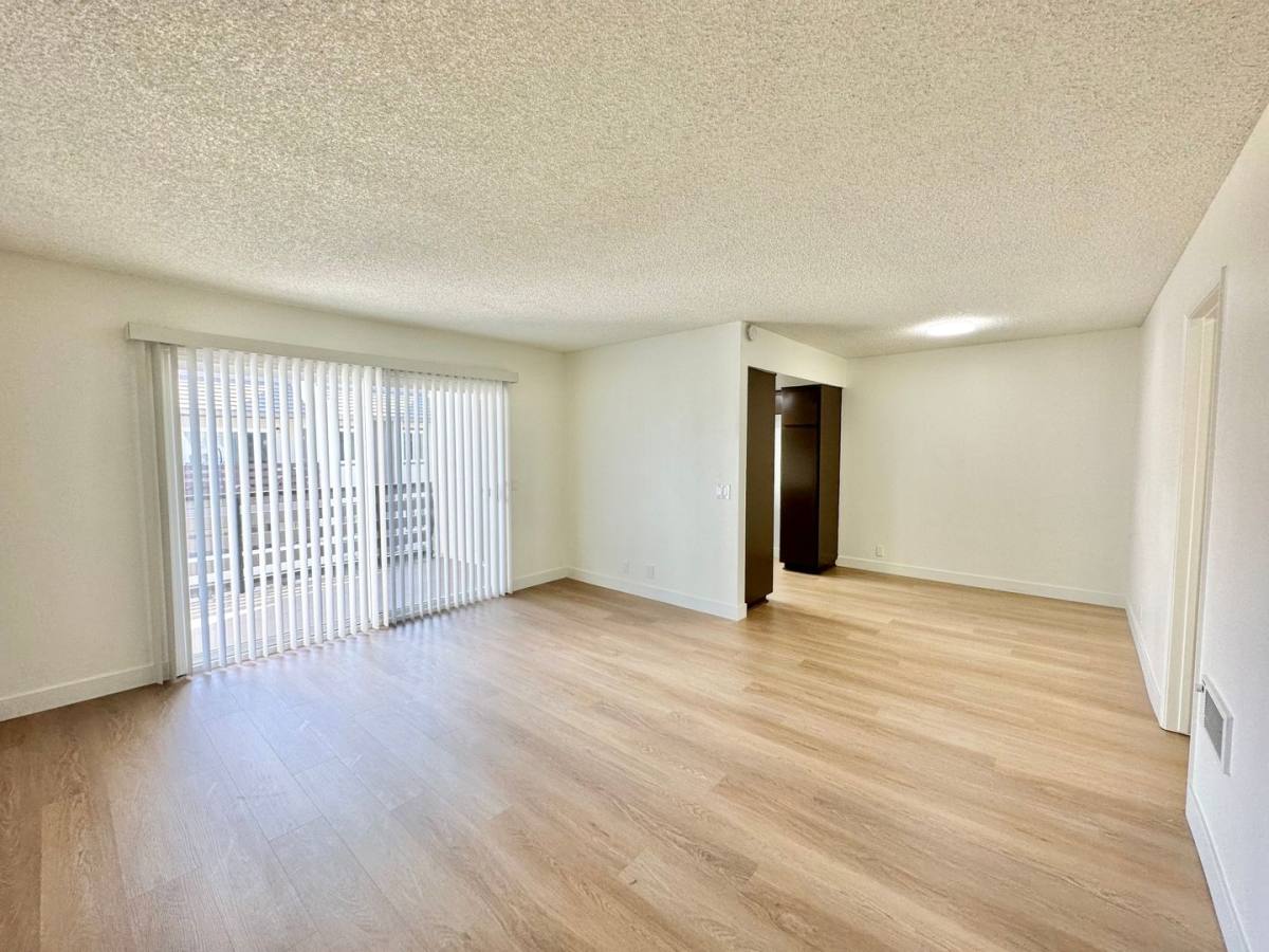 Apartment for rent at 10621 Bolsa Ave, Garden Grove, CA 92843
