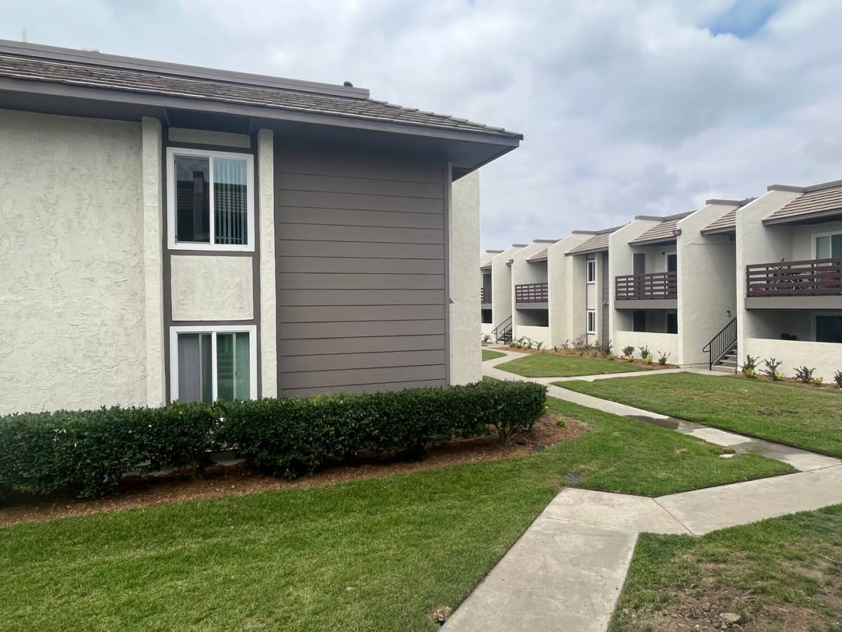 Apartment for rent at 10621 Bolsa Ave, Garden Grove, CA 92843