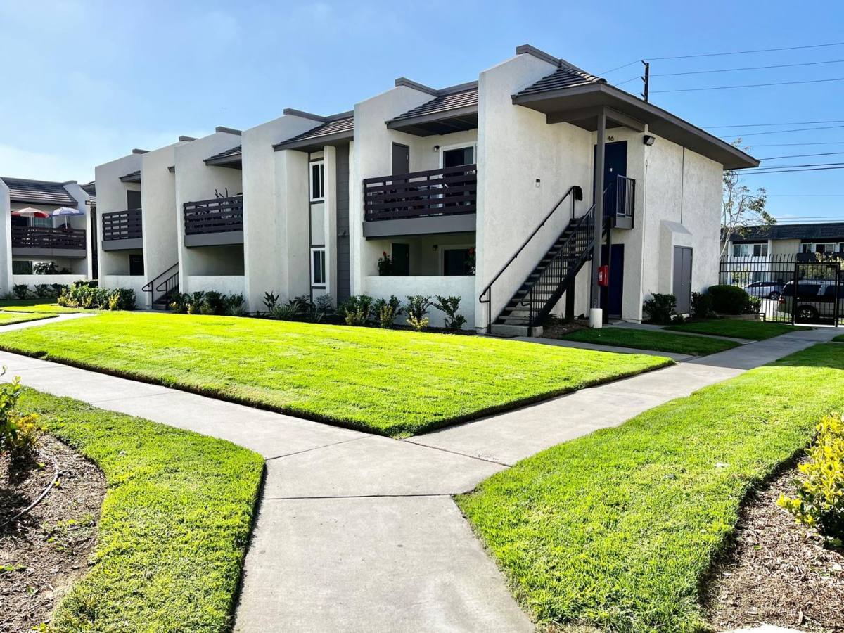 Apartment for rent at 10621 Bolsa Ave, Garden Grove, CA 92843