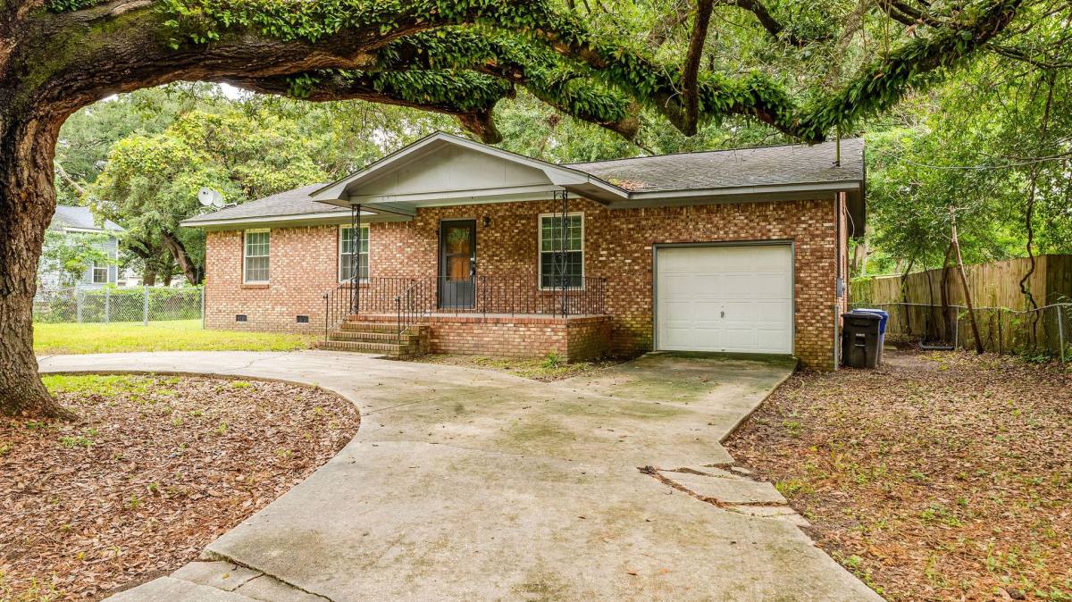 House for rent at 692 York St, Mount Pleasant, SC 29464