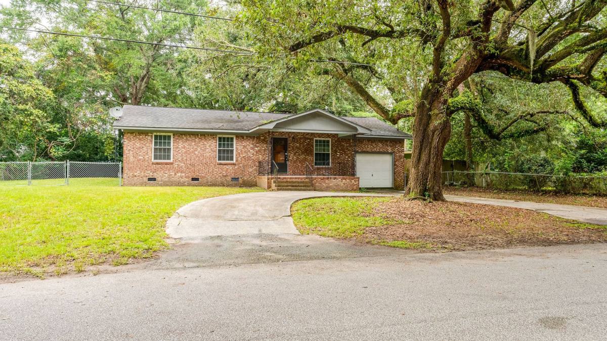House for rent at 692 York St, Mount Pleasant, SC 29464