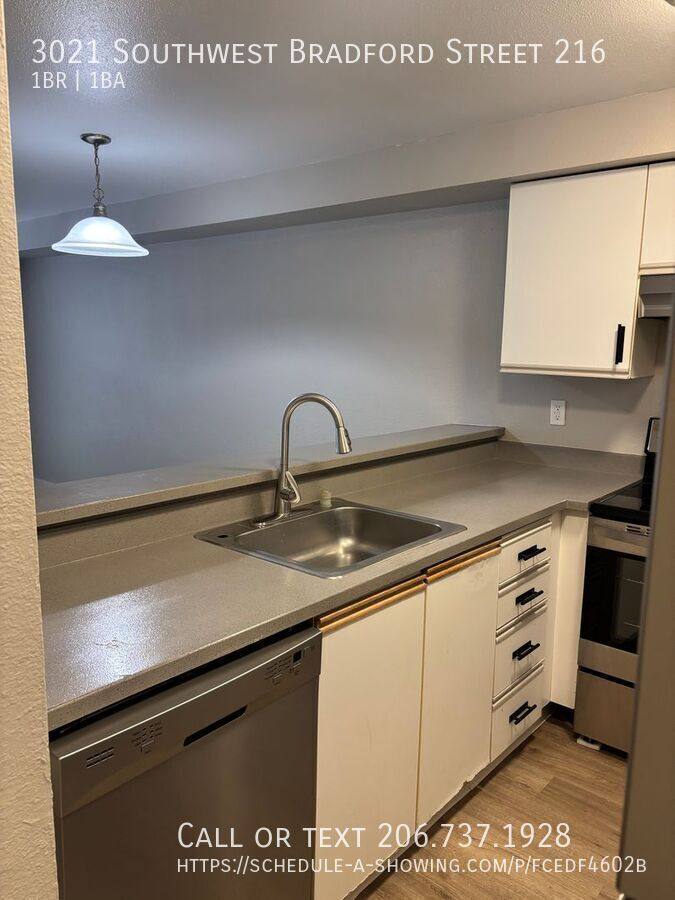 Apartment for rent at 3021 SW Bradford St, Seattle, WA 98126