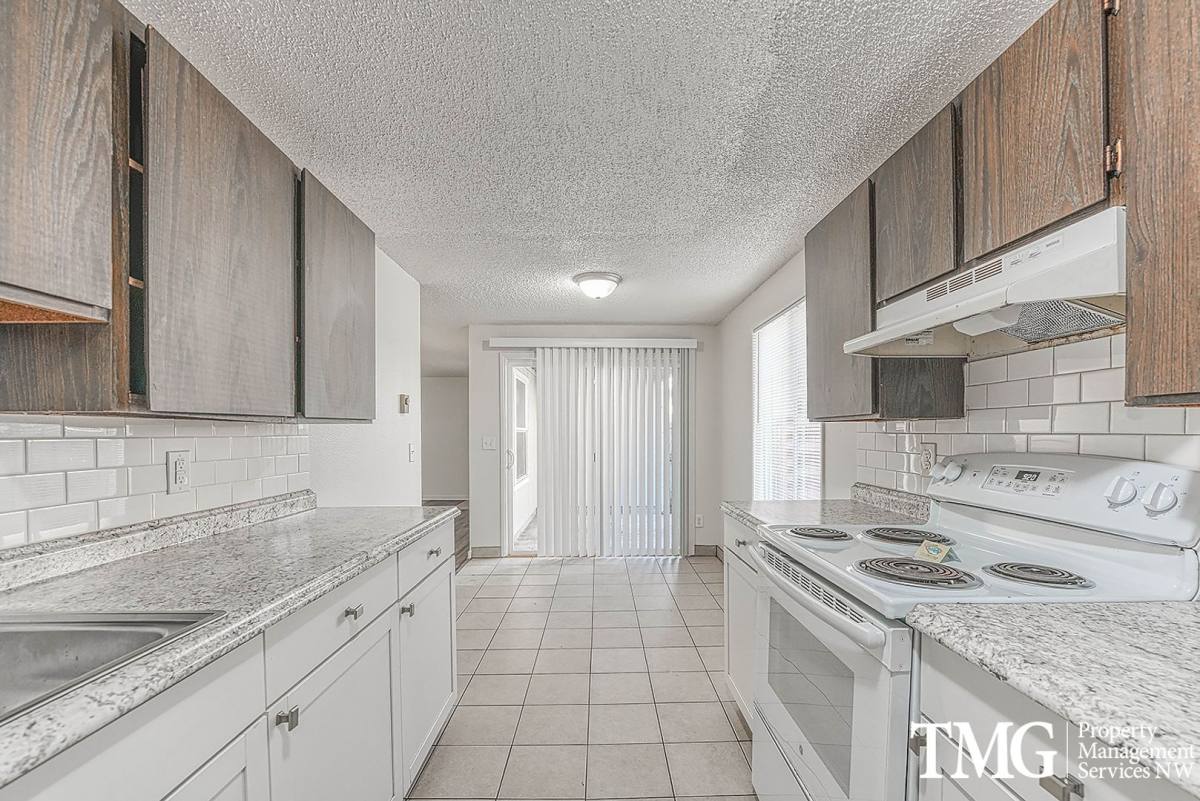 Apartment for rent at 1559 NE 201st Ave, Fairview, OR 97024
