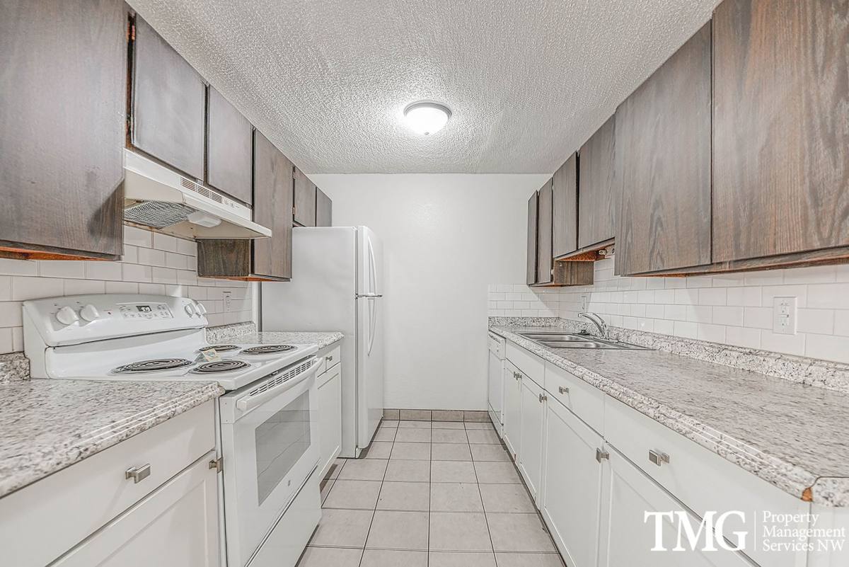 Apartment for rent at 1559 NE 201st Ave, Fairview, OR 97024