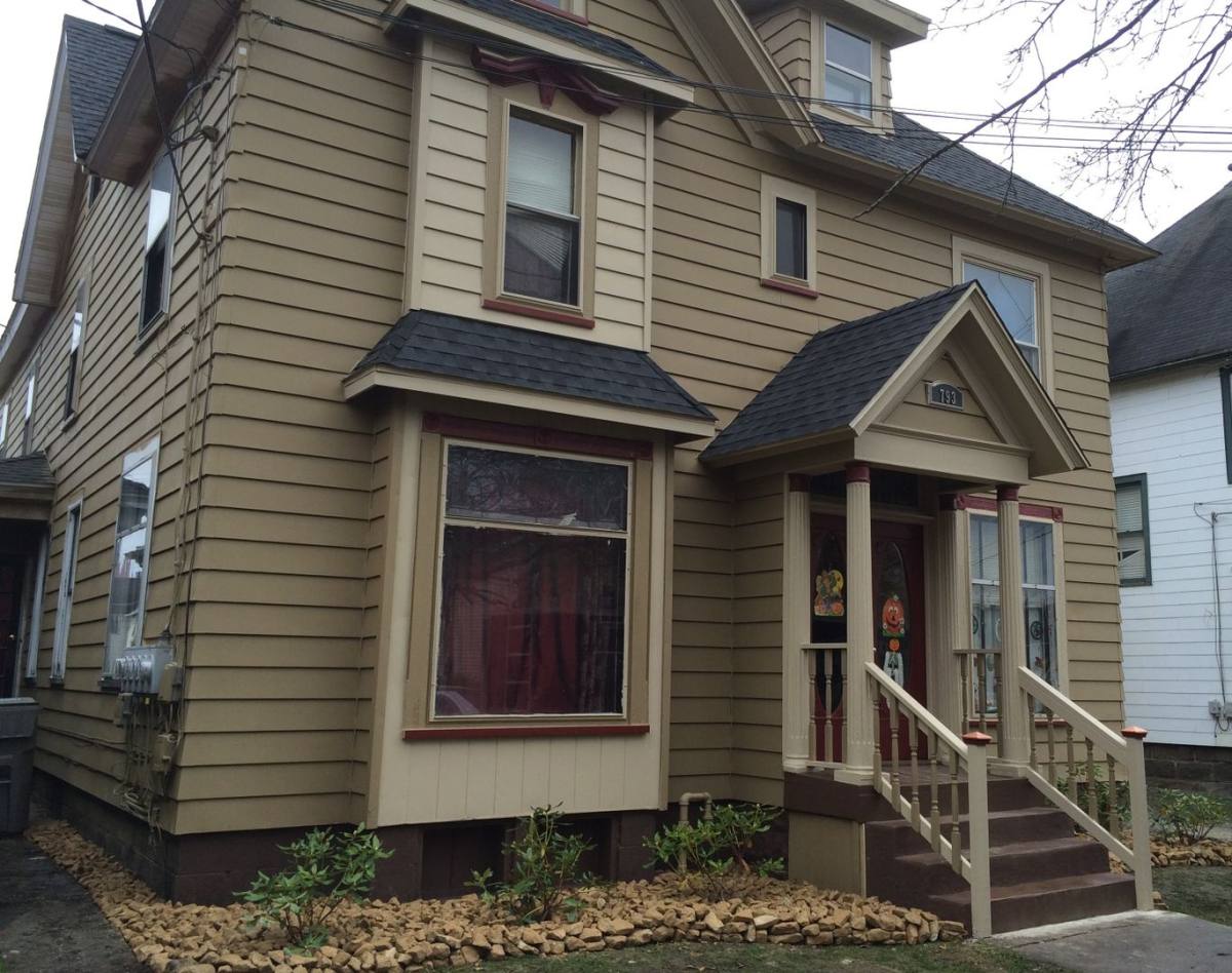 Apartment for rent at 793 Park Ave, Meadville, PA 16335