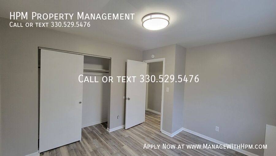 Townhouse for rent at 72 S Thomas Rd #12, Tallmadge, OH 44278