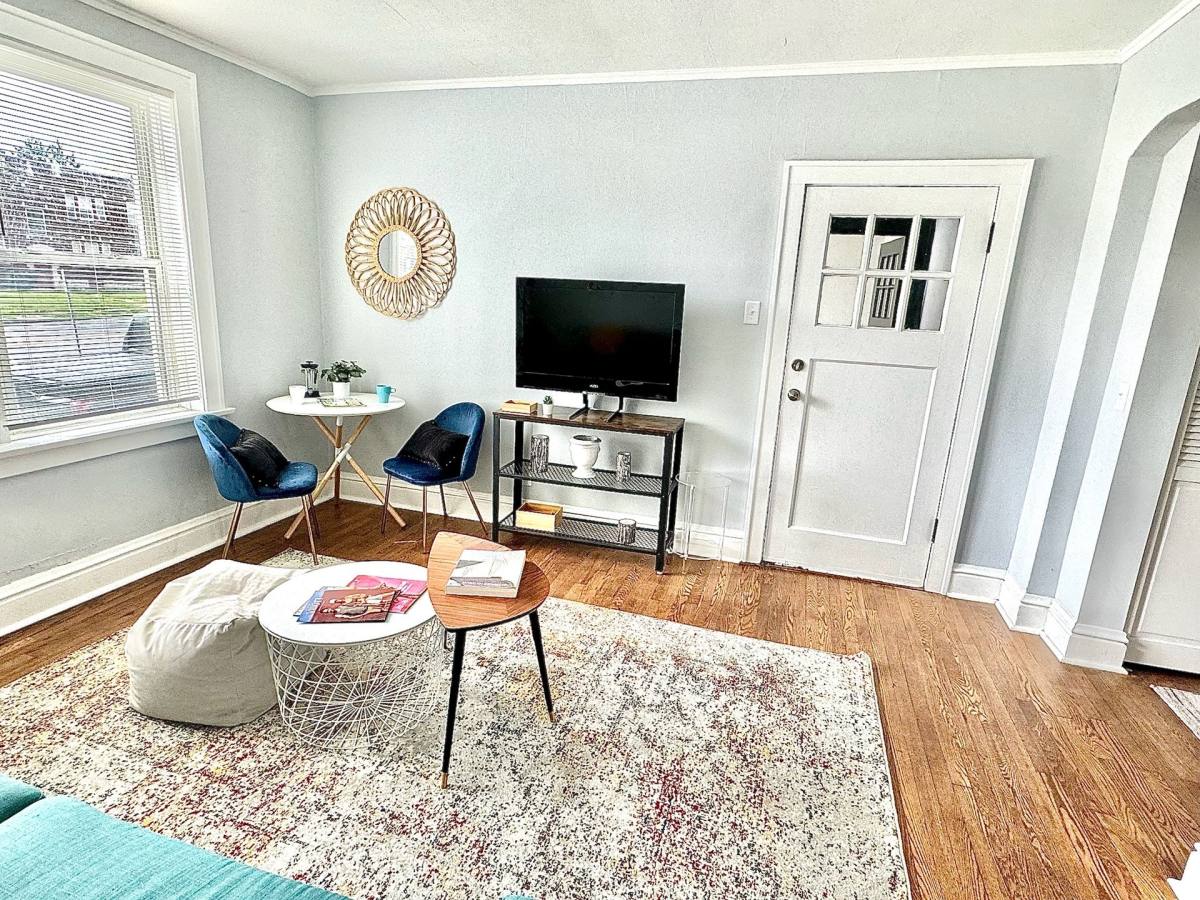 Apartment for rent at 4938 Lindenwood Ave, Saint Louis, MO 63109