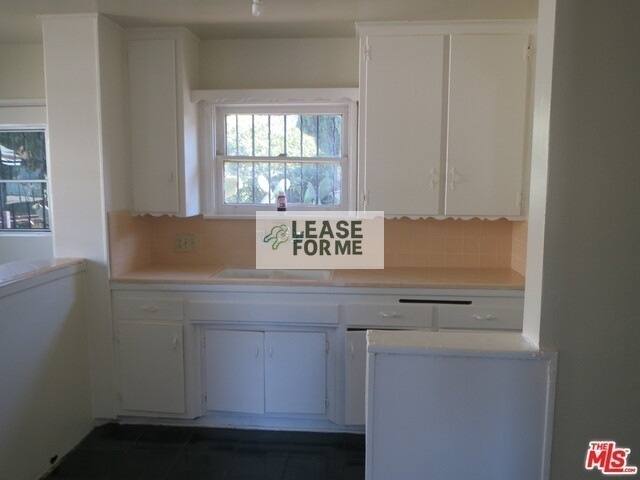 Apartment for rent at 6124 Middleton St, Huntington Park, CA 90255