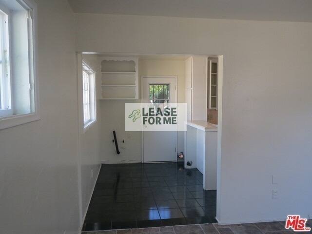 Apartment for rent at 6124 Middleton St, Huntington Park, CA 90255