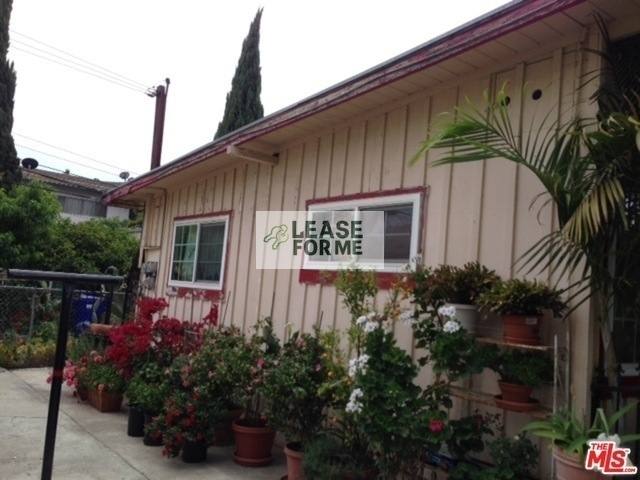 Apartment for rent at 6124 Middleton St, Huntington Park, CA 90255