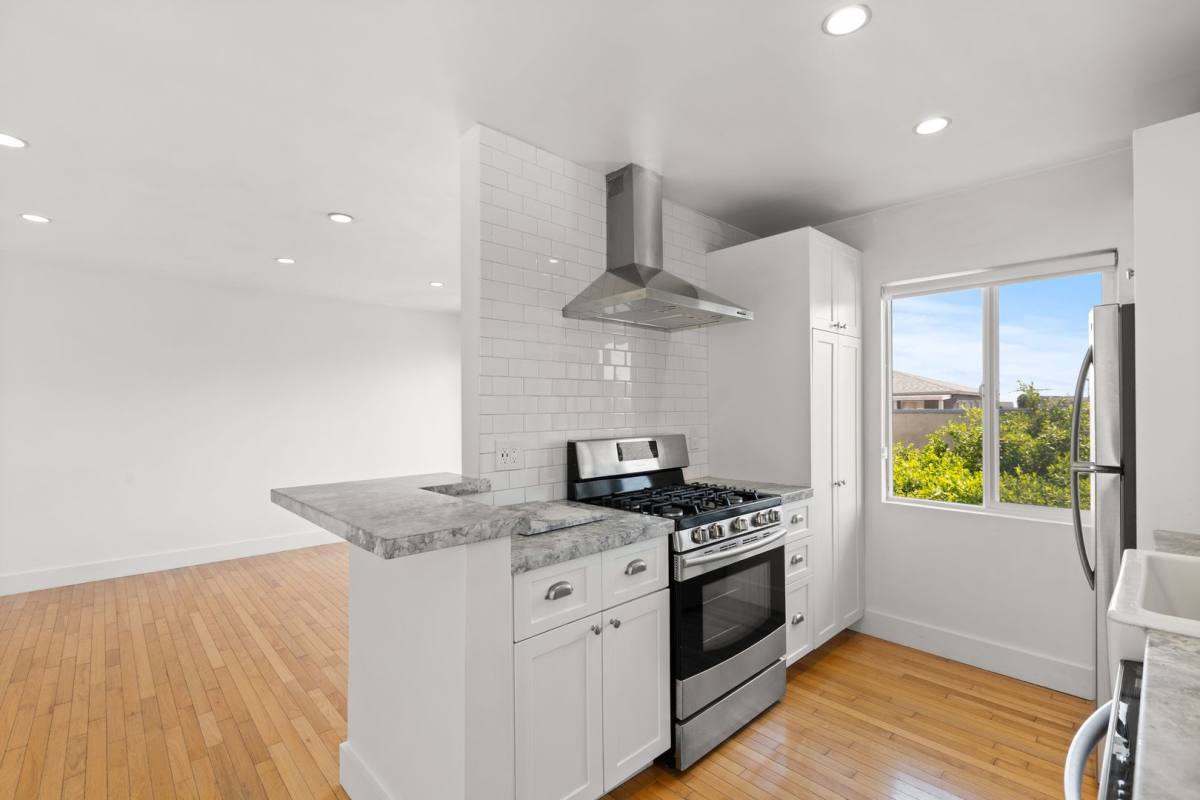 Apartment for rent at 1167 Bellevue Ave, Los Angeles, CA 90012