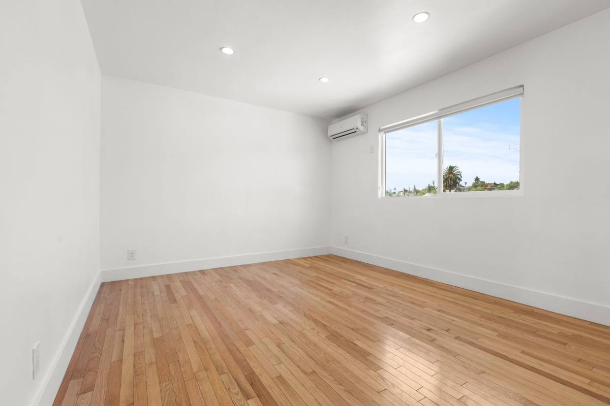 Apartment for rent at 1167 Bellevue Ave, Los Angeles, CA 90012