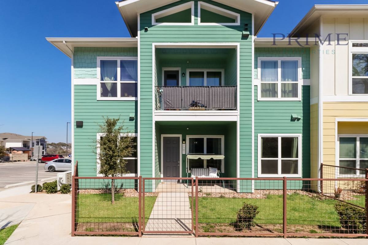 Condo for rent at 8601 W Gate Blvd, Austin, TX 78745