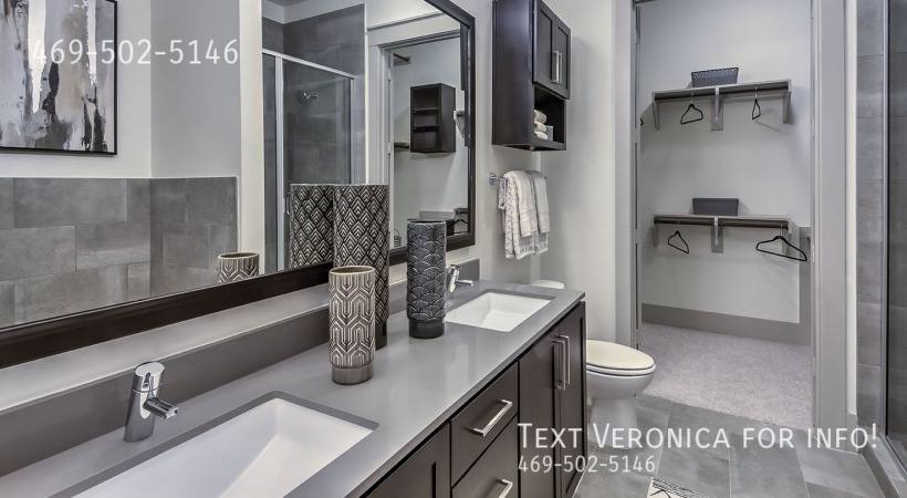 Apartment for rent at 4926 Mission Ave, Dallas, TX 75206