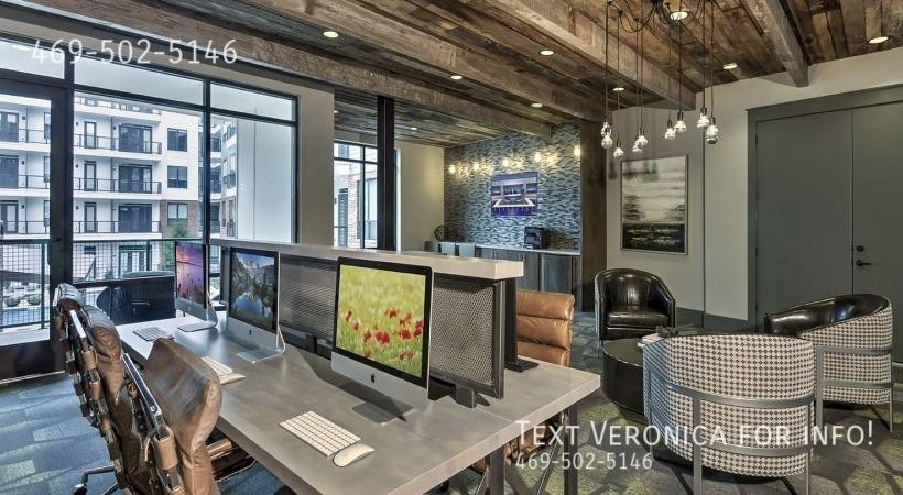 Apartment for rent at 4926 Mission Ave, Dallas, TX 75206