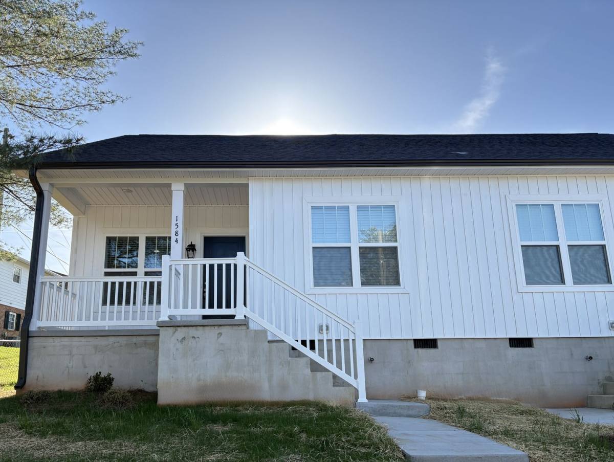 House for rent at 1580 Martin St, Winston Salem, NC 27103