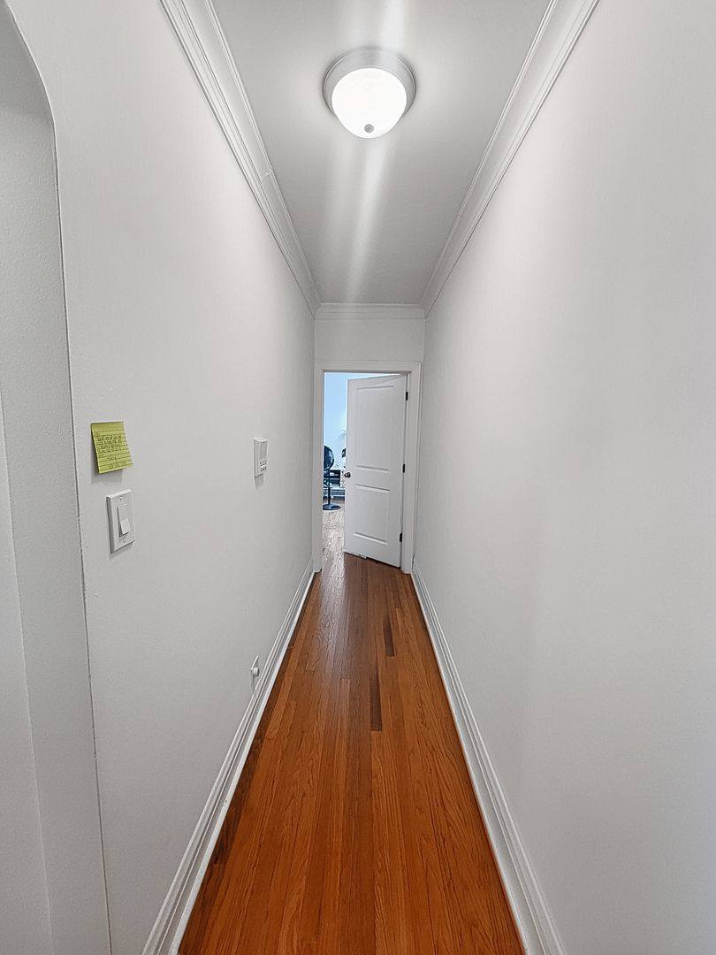 Apartment for rent at 2722 W Farragut, Chicago, IL 60625