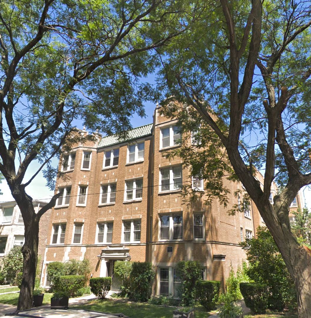 Apartment for rent at 2722 W Farragut, Chicago, IL 60625