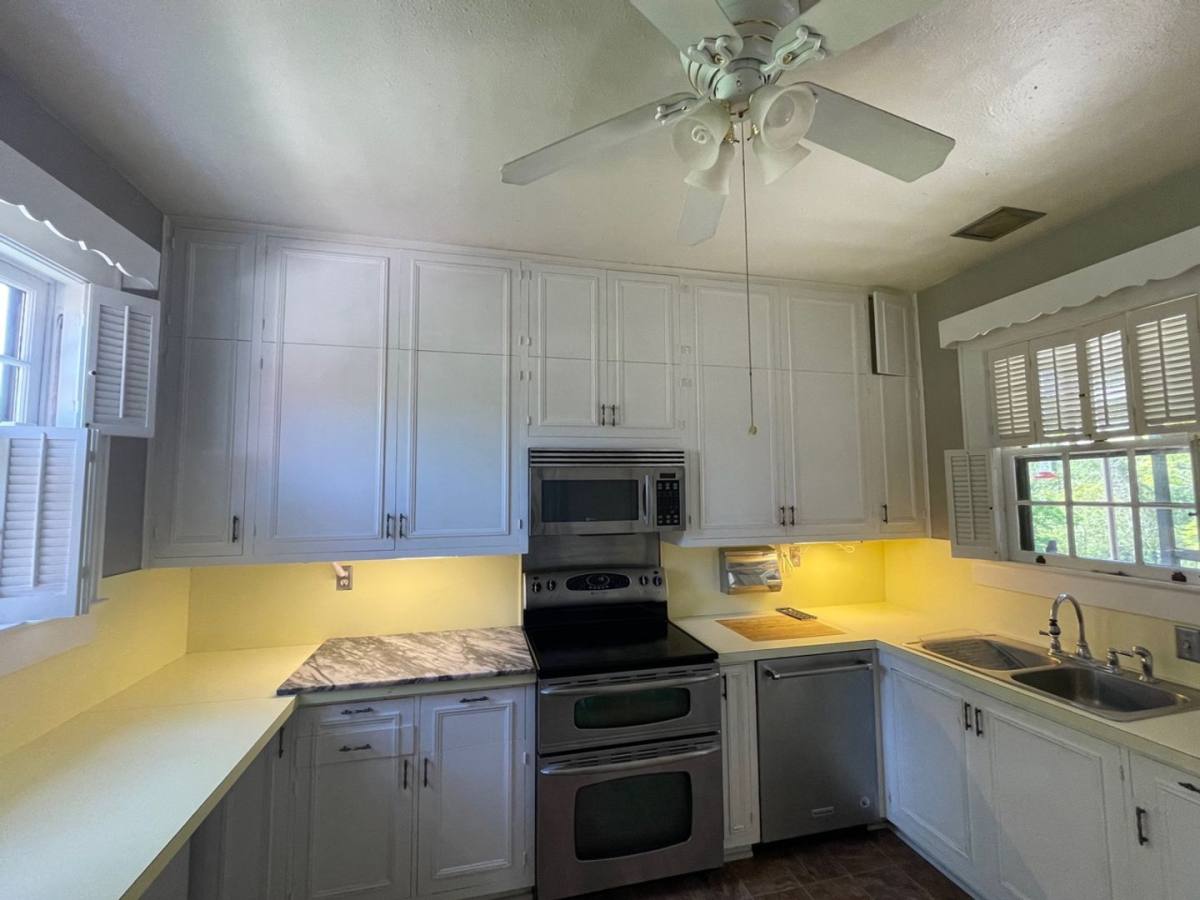 Townhouse for rent at 329 Country Club Rd, Lagrange, GA 30240