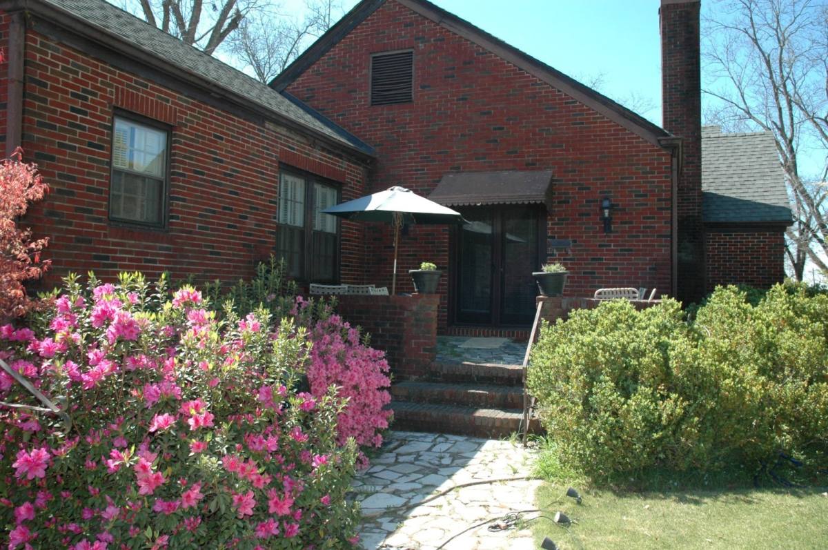 Townhouse for rent at 329 Country Club Rd, Lagrange, GA 30240