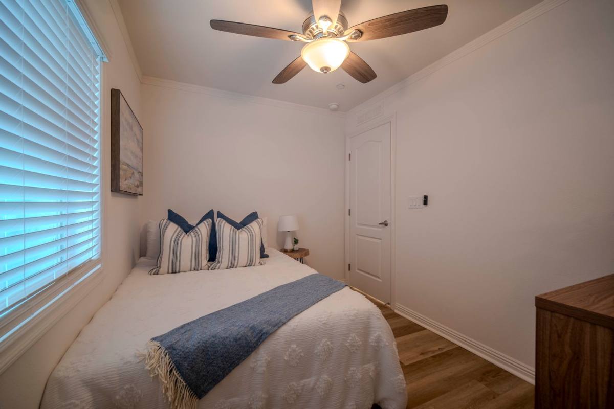Apartment for rent at 331 Avocado St, Costa Mesa, CA 92627