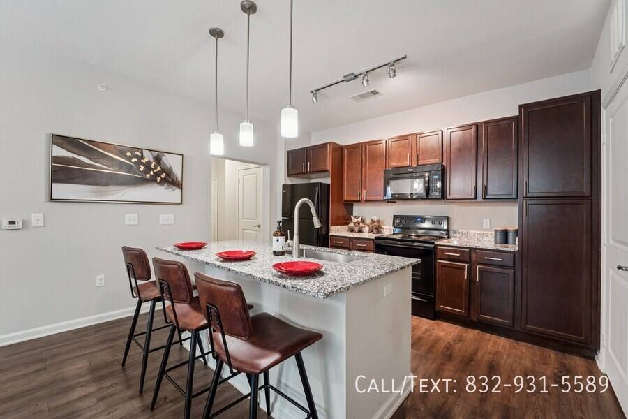 Apartment for rent at 11670 Spring Cypress Rd #SCSC2, Tomball, TX 77377