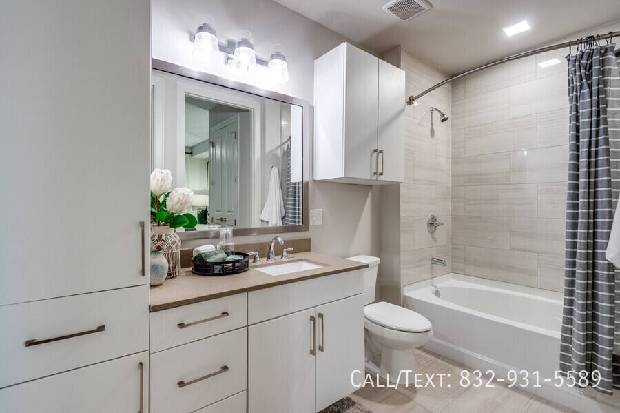 Apartment for rent at 1001 Eberhard St #MBB2, Houston, TX 77019
