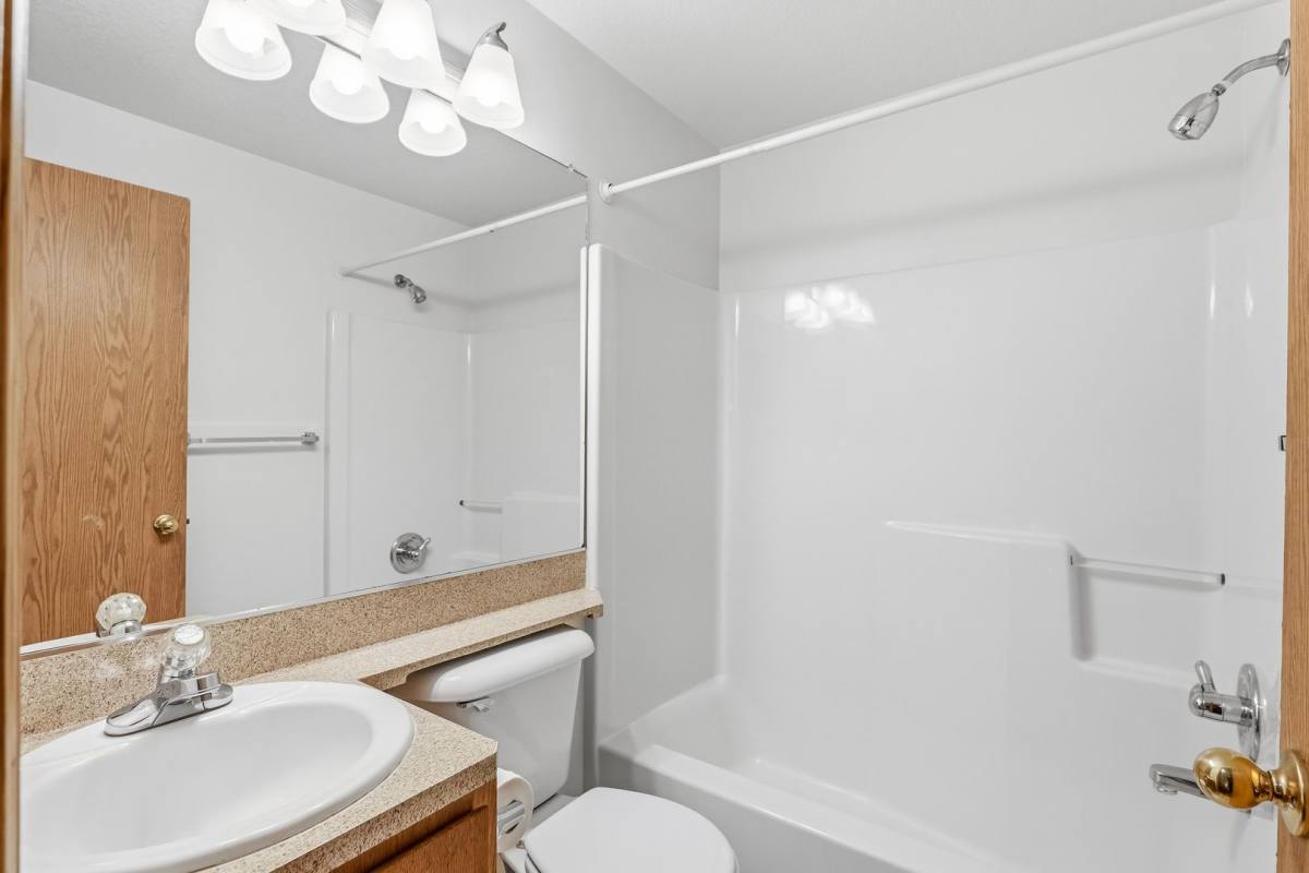 House for rent at 4906 SE Holgate Blvd, Portland, OR 97206