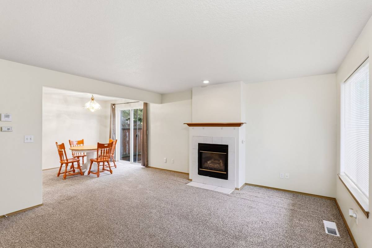 House for rent at 4906 SE Holgate Blvd, Portland, OR 97206