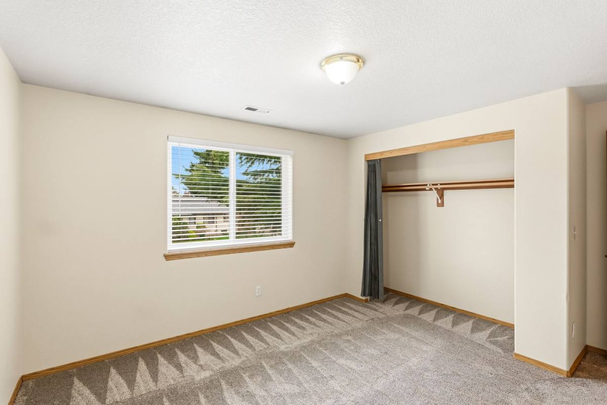 House for rent at 4906 SE Holgate Blvd, Portland, OR 97206