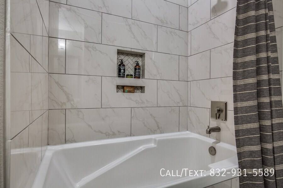 Apartment for rent at 4599 Bellaire Blvd #SCR3, Bellaire, TX 77401