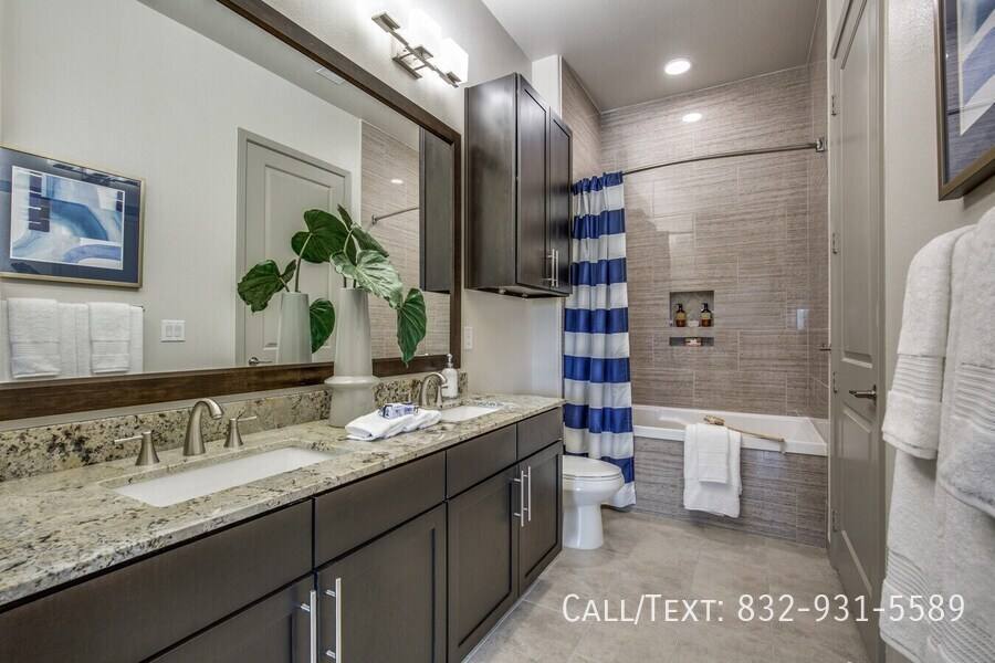 Apartment for rent at 4599 Bellaire Blvd #SCR3, Bellaire, TX 77401