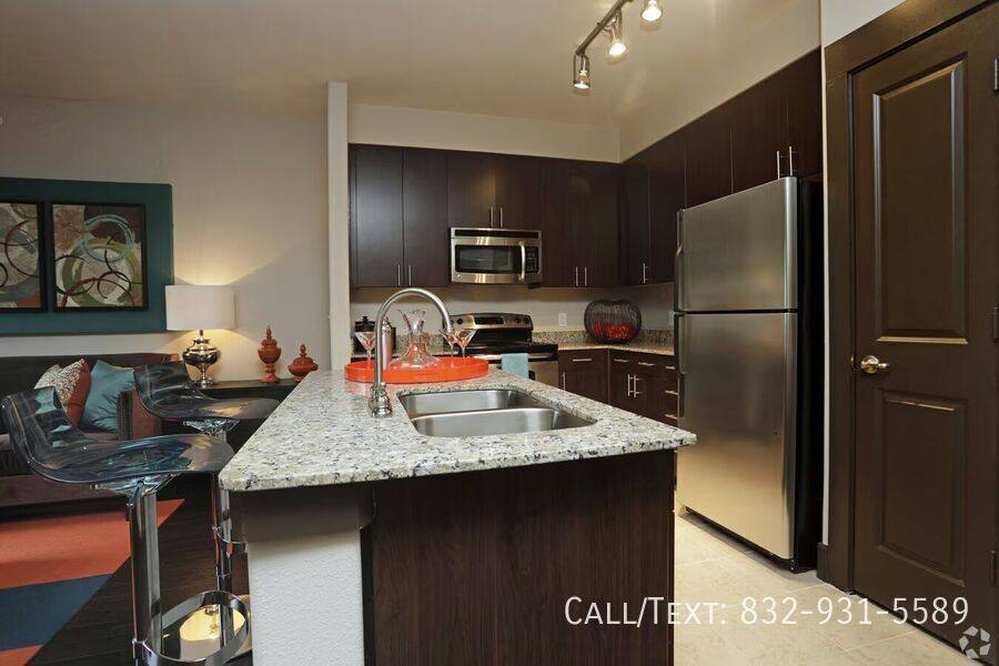 Apartment for rent at 13720 Lockwood Rd #10PSD2, Houston, TX 77044