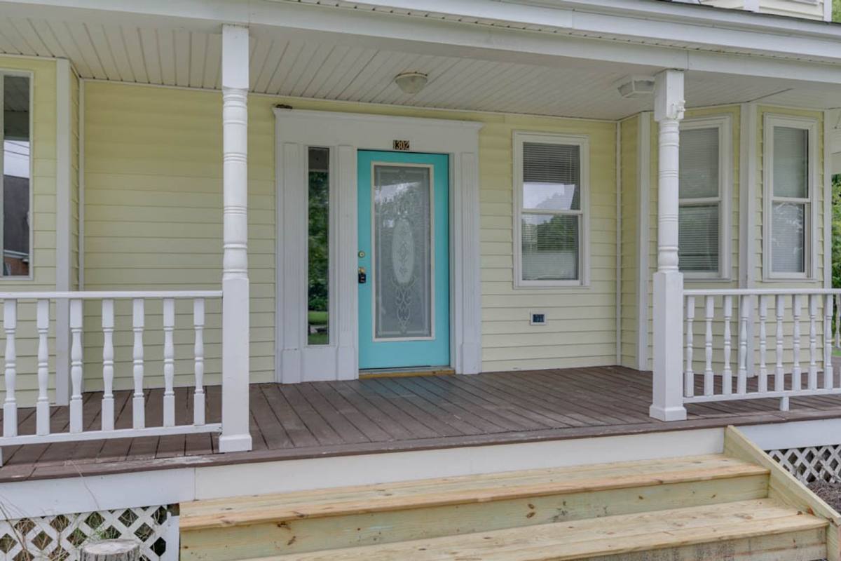 House for rent at 1302 Dare Rd, Yorktown, VA 23692