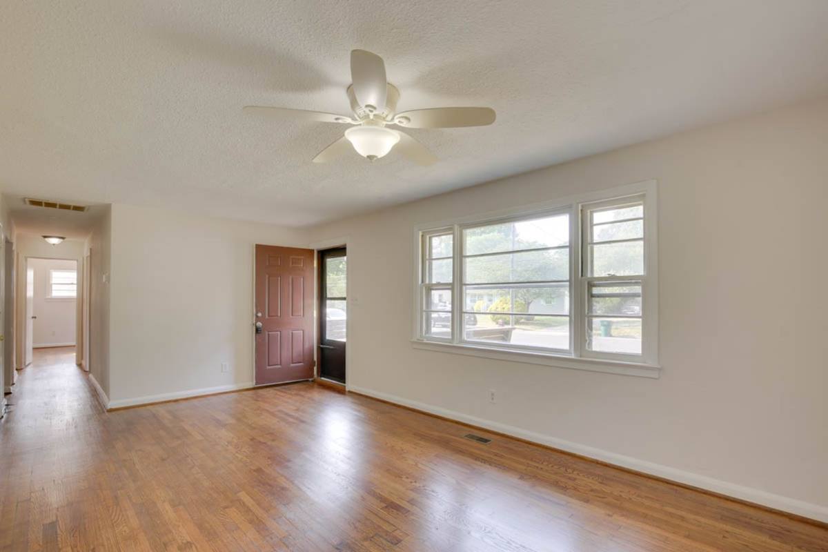House for rent at 106 Woodhaven Rd, Newport News, VA 23608