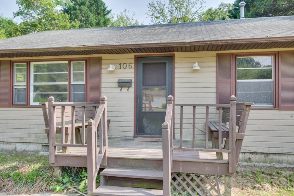 House for rent at 106 Woodhaven Rd, Newport News, VA 23608