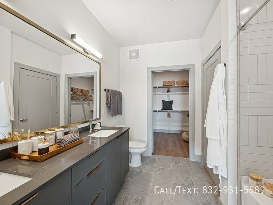 Apartment for rent at 1993 Silver St #HA15, Houston, TX 77007
