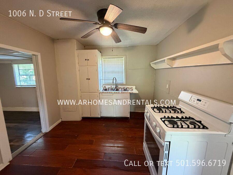 House for rent at 1006 N D St, North Little Rock, AR 72114