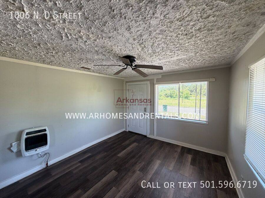House for rent at 1006 N D St, North Little Rock, AR 72114