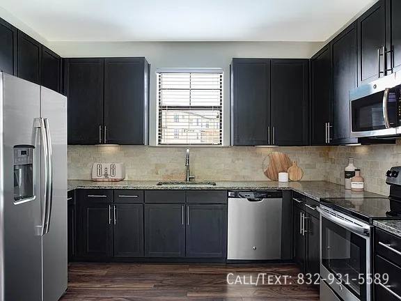 Townhouse for rent at 2800 Greenbusch Rd #OFL, Katy, TX 77494