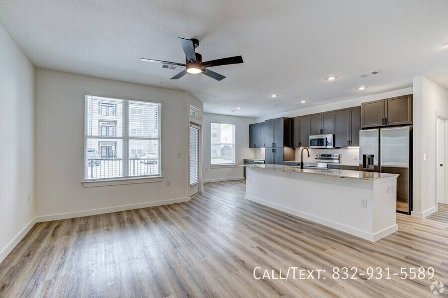 Apartment for rent at 1284 Pin Oak Rd #TYAA3, Katy, TX 77494