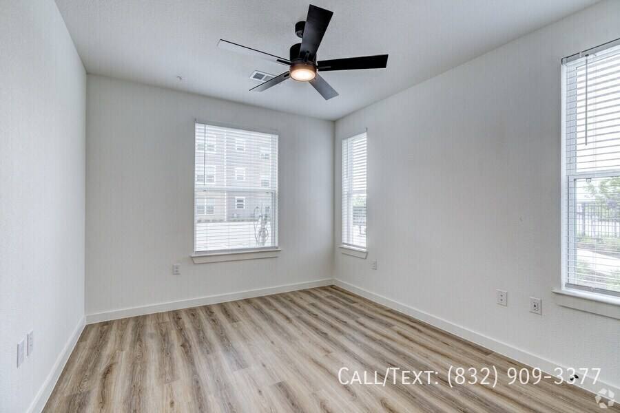 Apartment for rent at 1284 Pin Oak Rd #TYAA3, Katy, TX 77494