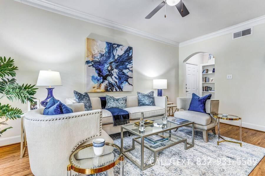 Apartment for rent at 499 Carnarvon Dr #POAW1, Houston, TX 77024