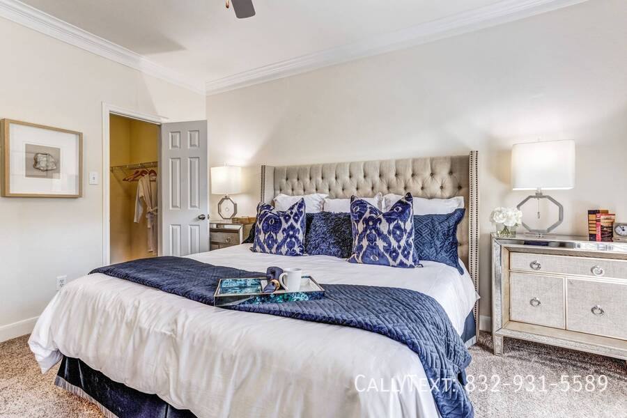 Apartment for rent at 499 Carnarvon Dr #POAW1, Houston, TX 77024