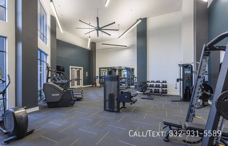 Apartment for rent at 2148 Bevis St #BEH2, Houston, TX 77008