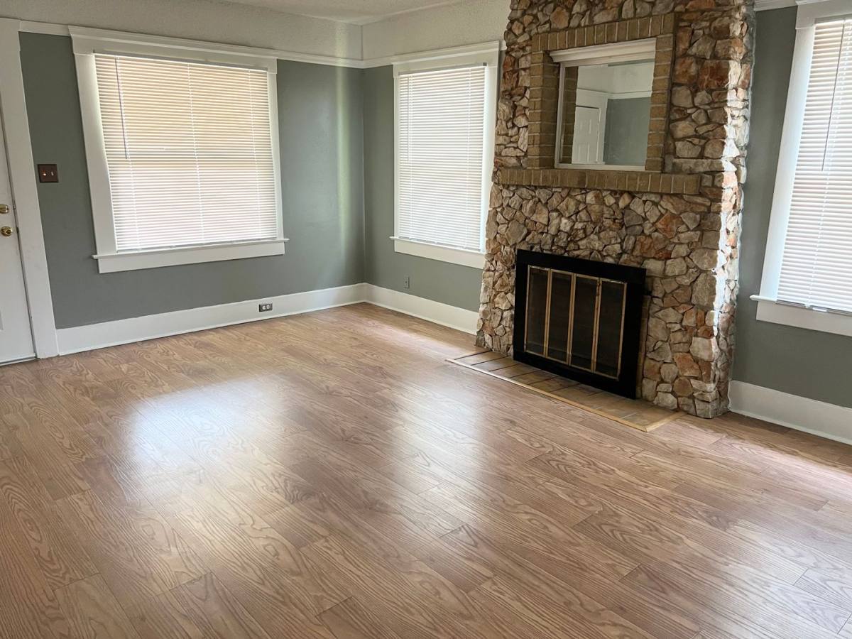 House for rent at 9 E Olive, Fresno, CA 93728